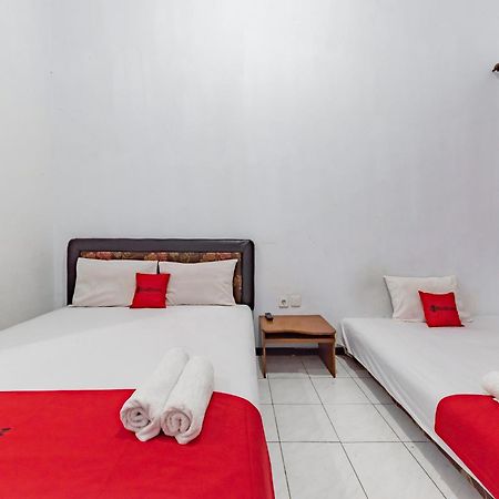 Reddoorz At Ciliwung Guest House Syariah مالانغ المظهر الخارجي الصورة