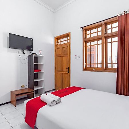 Reddoorz At Ciliwung Guest House Syariah مالانغ المظهر الخارجي الصورة